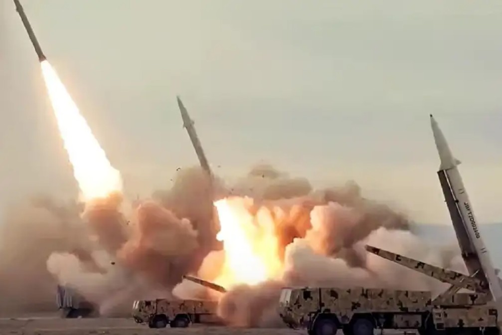 Execution of Wave 72 of Operation True Promise 4 / A Terrifying Night for Israel Following Iranian Missile Strikes on Dimona and Arad