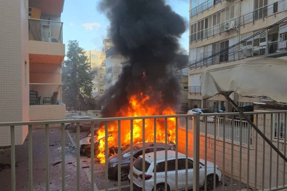 الصواريخ الايرانية تدكّ العديد من الأهداف في الأراضي المحتلة