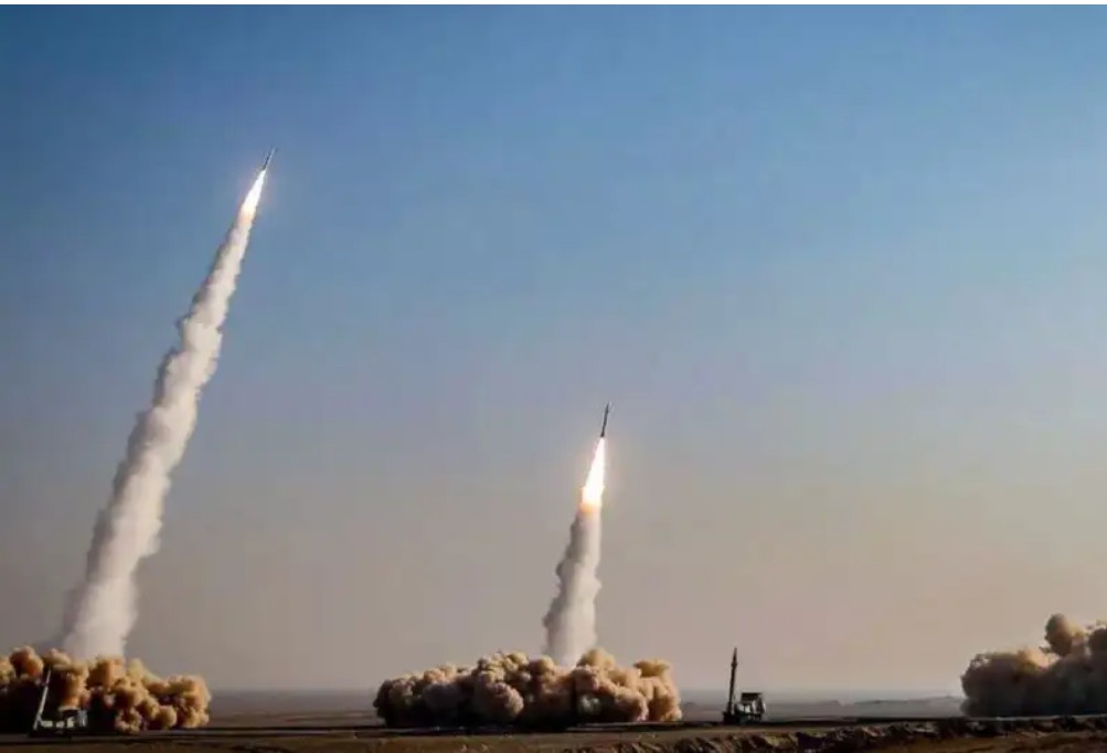 IRGC strikes US, Israeli military-industrial sites in wave 98 of Operation True Promise 4