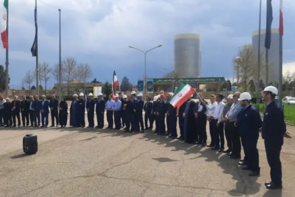 Formation of Human Chains Around the Country’s Power Plants and Bridges