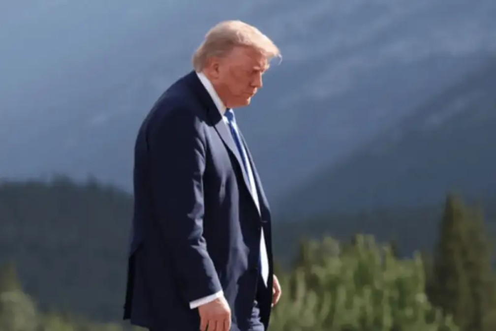 Why Did the “Stone Age” Threat Turn Into Designing a Negotiating Table Based on Iran’s Rules?