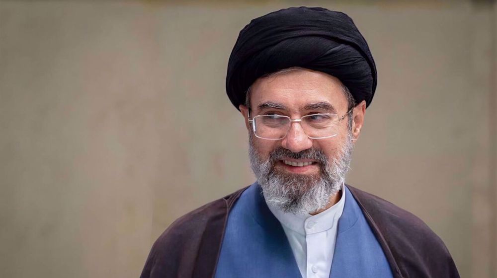 Leader: Remarkable unity among Iranians shatters enemy ranks
