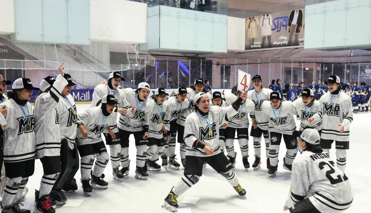 M.R crowned women’s ice hockey league champion