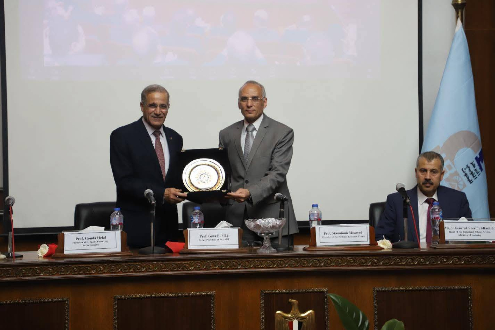 جامعة هليوبوليس توقع بروتوكول تعاون مع المركز القومى للبحوث