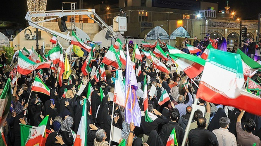 IRGC praises artists, religious eulogists for standing alongside people during public demonstrations to support country