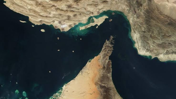 Iran warns ships off unauthorized Hormuz routes amid talk with Oman