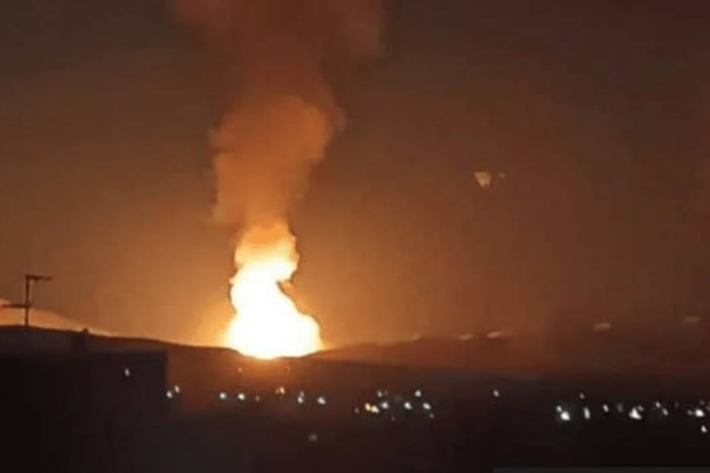 صواريخ الحرس الثوري تدك قاعدة امريكية بالاردن وإنفجارات في الامارات والبحرين والكويت وقطر