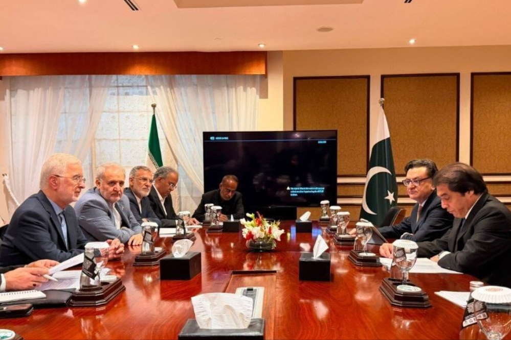 راهاندازی قطار اکو در دستور کار ایران و پاکستان