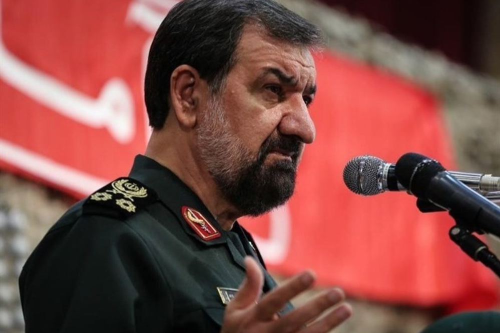 محسن رضائي: لن نسمح بفتح ممر ثانٍ في مضيق هرمز