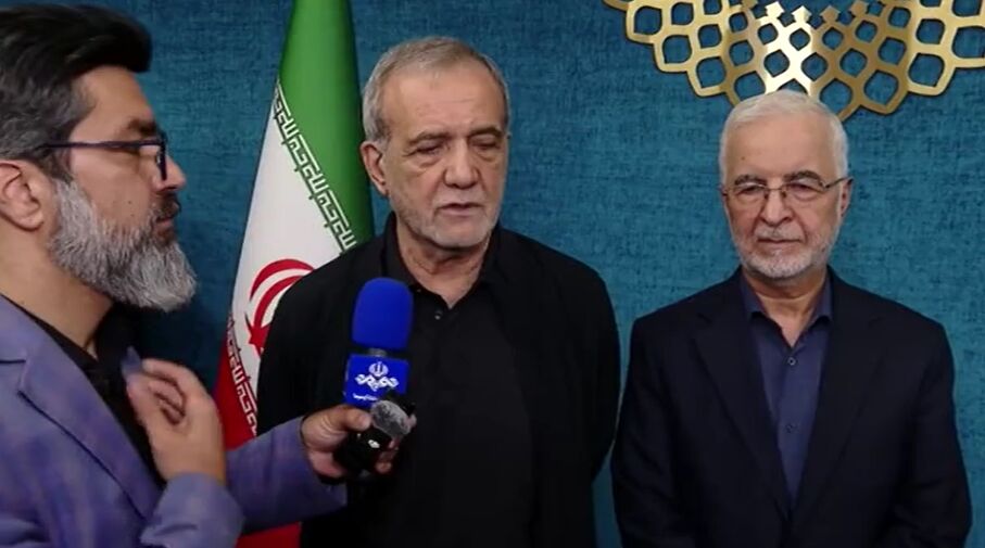 Pezeshkian says Leader’s key message was ‘national unity’ during 7-hour meeting