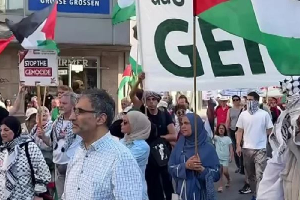 Демонстрации в Германии и Южной Корее против сионистского режима и в поддержку палестинского народа