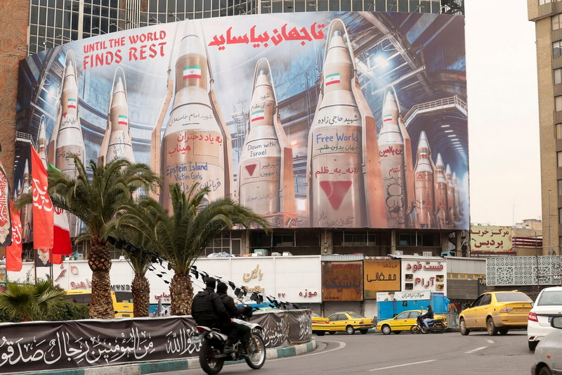 كيف حوّلت إيران الحصار إلى منطلق للقوة؟