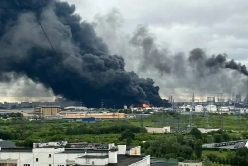 ‌Gas Line Under Fire: Is There a Bigger Game Behind the Scenes?