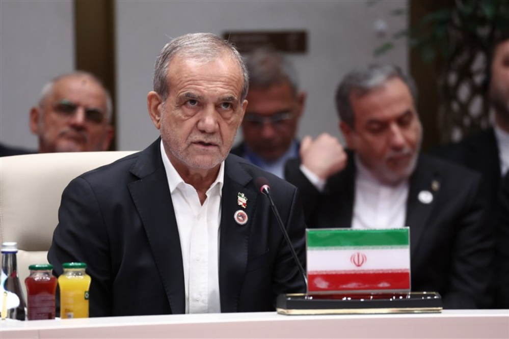 الرئيس بزشكيان: العالم متعدد الأقطاب يسهم في تحقيق نظام عالمي عادل