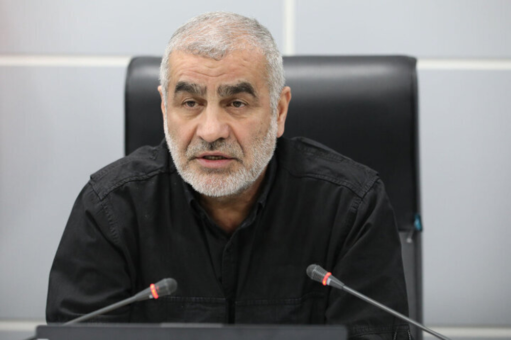 نائب رئيس البرلمان الايراني للأمريكيين: من الأفضل مغادرة هذه المنطقة عاجلاً