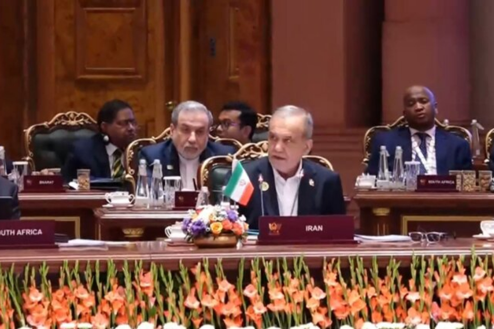 الرئيس بزشكيان: لا يمكن الحديث عن القانون الدولي من دون وجود ردّ دولي فعّال على العدوان العسكري