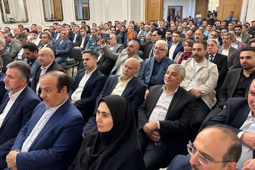 وفد تجاري ايراني بارز يبحث في روسيا الفرص لتعزيز التبادل الثنائي
