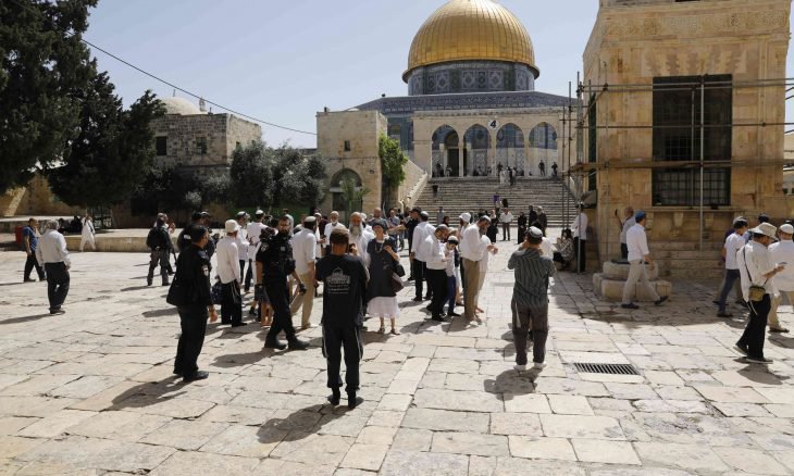 754 صهيونيا يقتحمون المسجد الأقصى.. وتحركات لجيش الاحتلال على الحدود اللبنانية