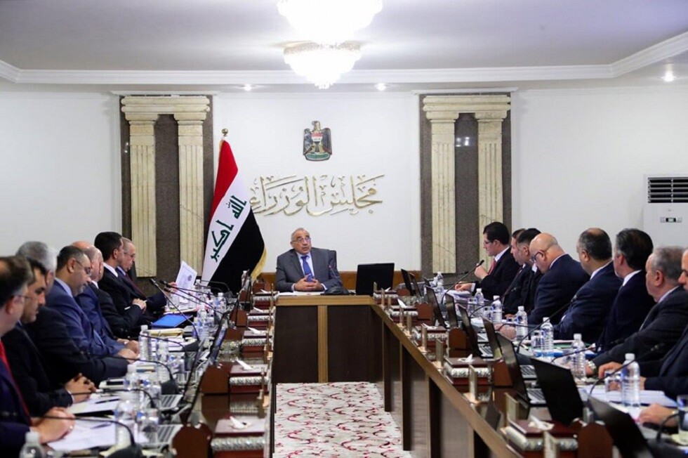 الهدوء يخيّم على الشارع في العراق.. ورئيس الوزراء يتعهد بحزمة إصلاحات