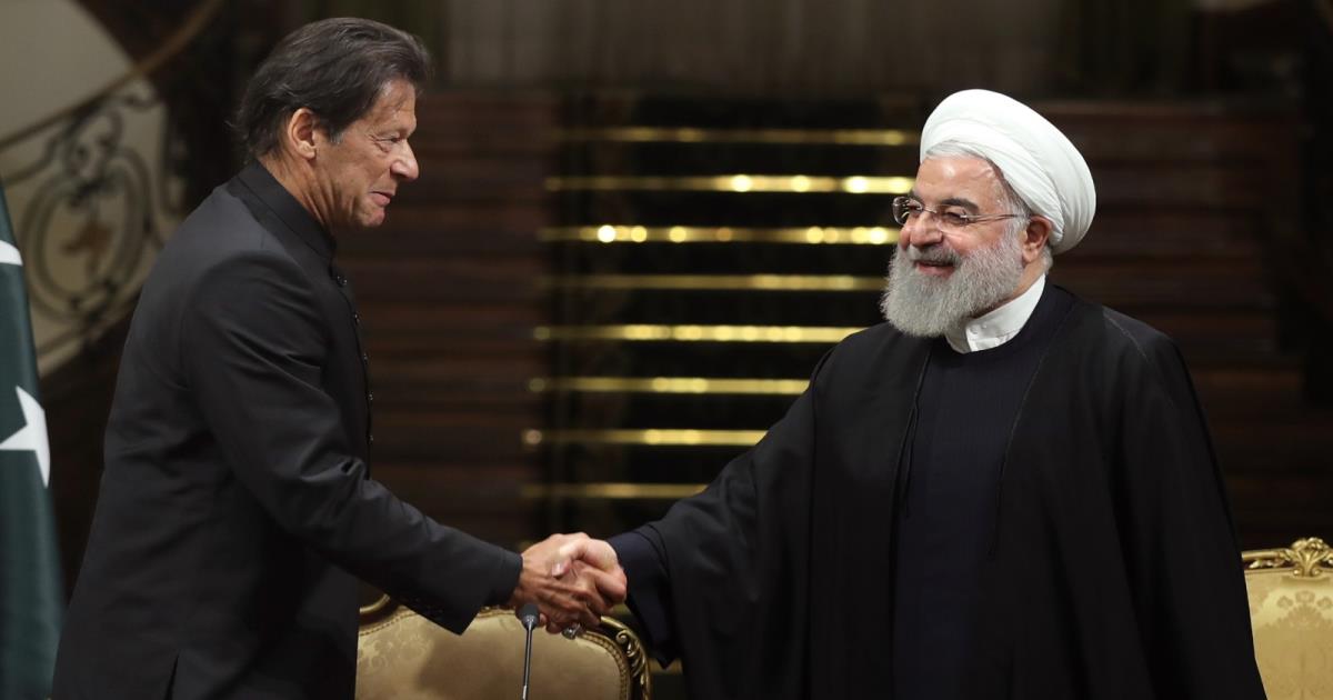 عمران خان يصل طهران اليوم للتوسط بين إيران والسعودية.. فهل سينجح؟