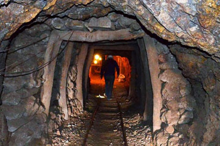 قطاع المناجم يستحوذ على 33% من صادرات ايران