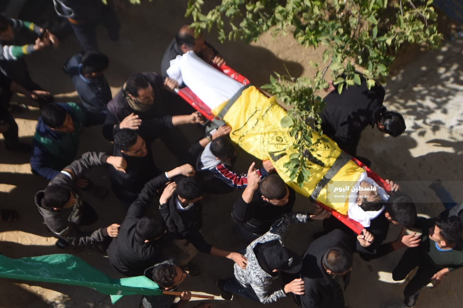 فلسطين.. تشييع جثمان طفل استشهد برصاص الاحتلال جنوب غزة.. واعتقال شابين بنابلس
