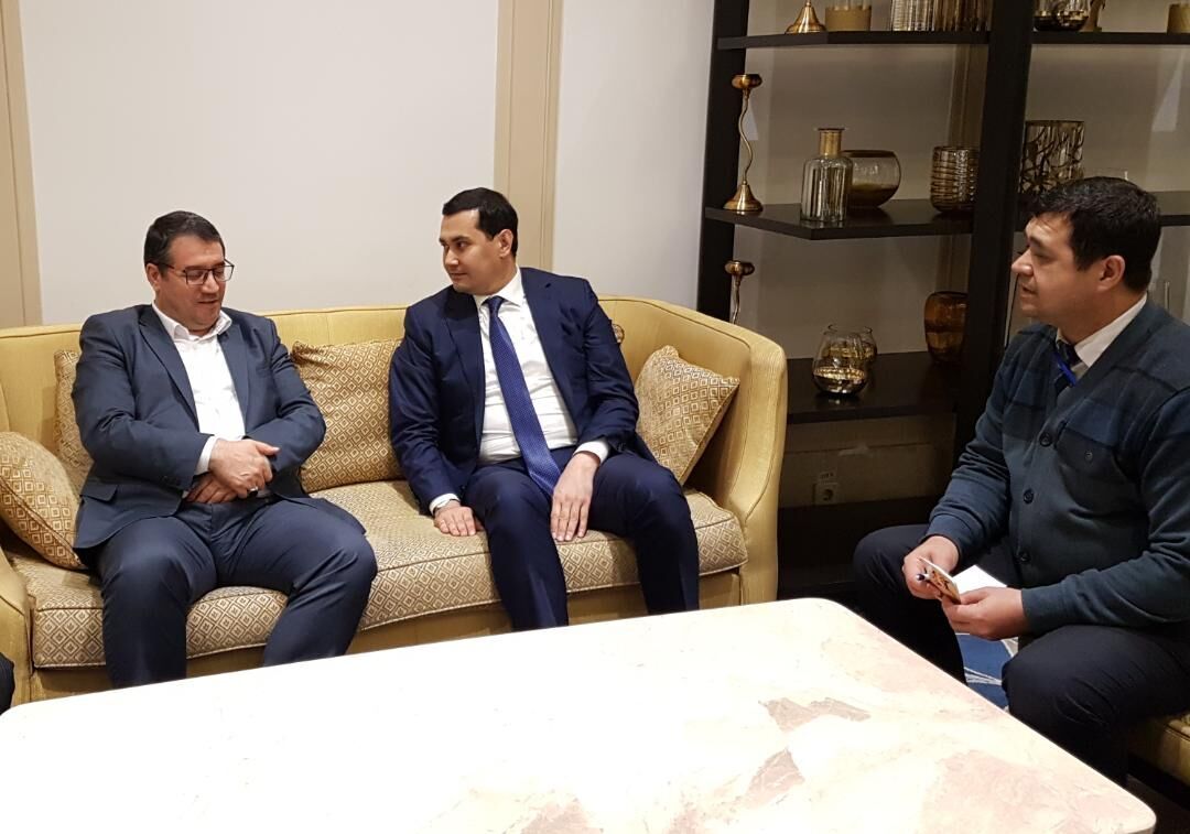 ايران تبحث فرص ممرّ \"شمال -جنوب\" مع أوزبكستان