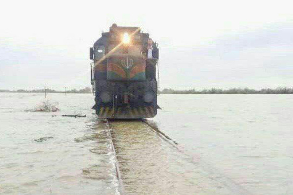 محور ریلی جنوب تا ایمن شدن شرایط برای سیر قطارها مسدود شد