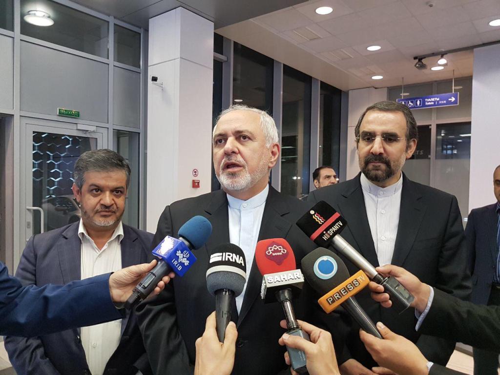 ظریف: ایران از برجام خارج نمی شود
