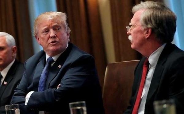 ترامپ در پی خروج آبرومندانه از باتلاق بولتون؛ جایی میان دیپلماسی و تهدید!