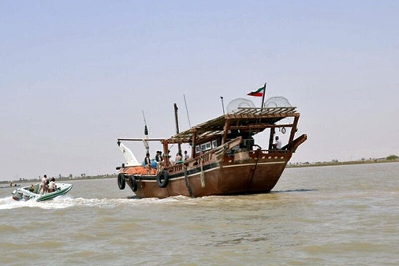 کشف ??? هزار لیتر سوخت قاچاق در استان بوشهر توسط منطقه دوم دریایی سپاه