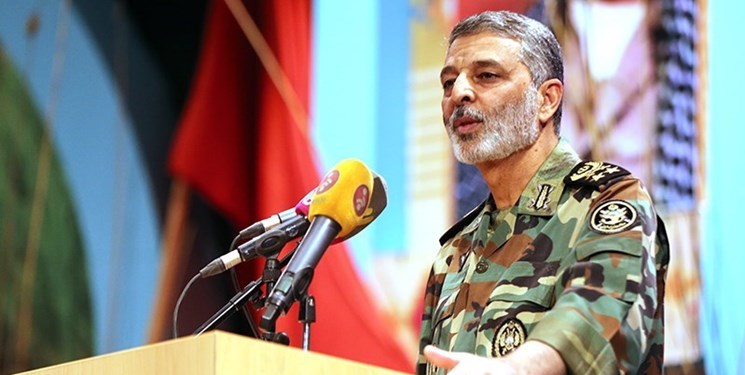 توضیحات فرمانده کل ارتش درباره انهدام پهپاد متجاوز/هدف‌گیری با سامانه مرصاد