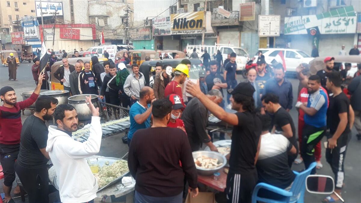 عراقی ها از استعفای نخست وزیر استقبال کردند