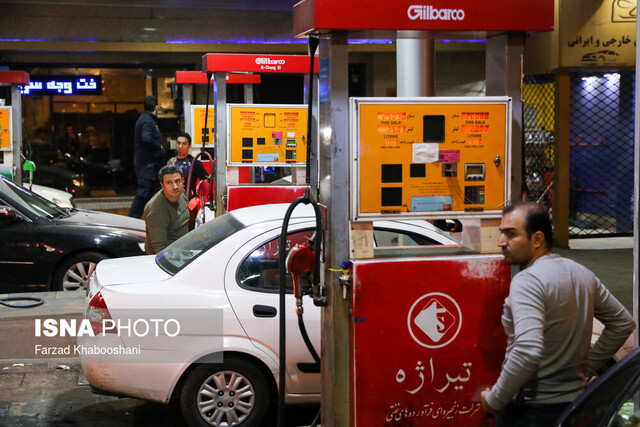 مصرف بنزین سوپر کاهش یافت