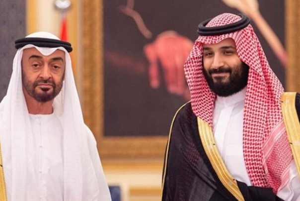 وزیر خارجه امارات بهبود روابط شیخ‌نشین‌ها با تل‌آویو را تأیید کرد