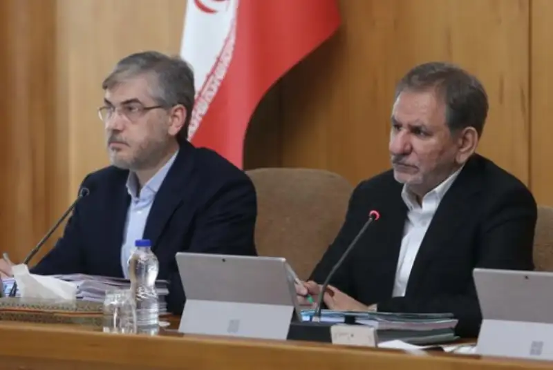 دستورات جهانگیری به دو وزارتخانه و شهرداری تهران درباره آلودگی هوا