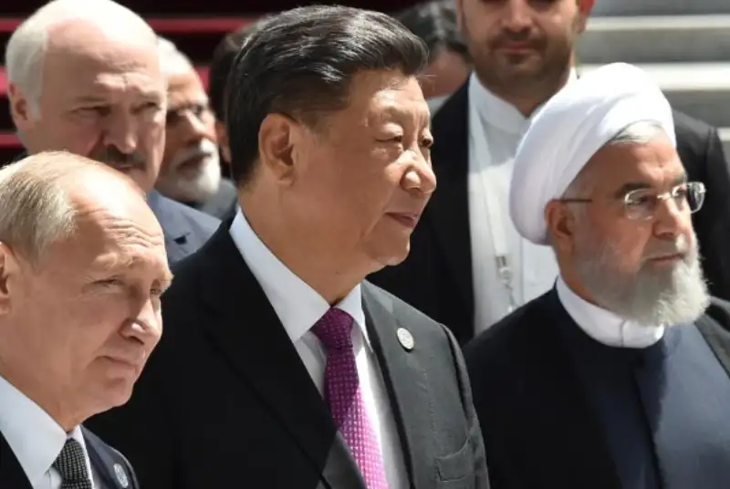 روزنامه صهیونیستی: ایران ، روسیه و چین مثلث جدید قدرت در جهان هستند