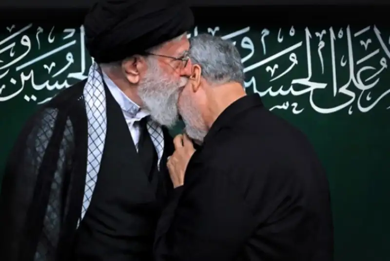پیام تسلیت رهبر انقلاب/ همه‌ دلبستگان مقاومت، خونخواه سردار سلیمانی هستند/ انتقام سختی در انتظار جنایتکاران است