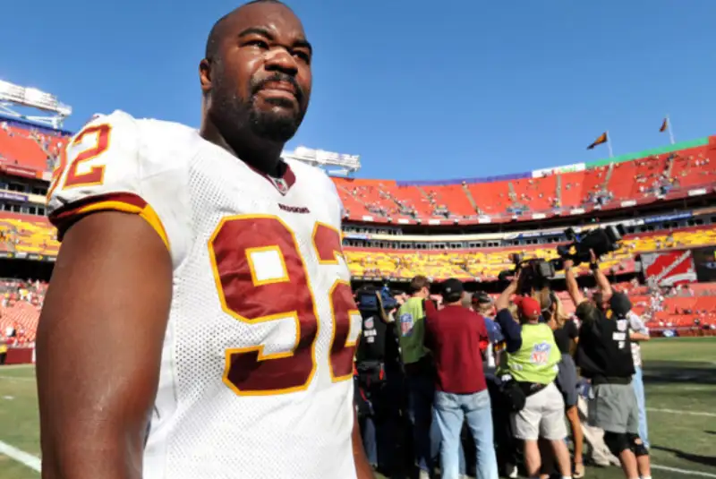 پیشنهاد بازیکن راگبی آمریکا به ایران:‌ کاخ سفید را بزنید