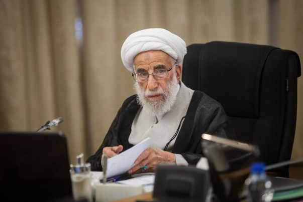 حضور آیت الله جنتی برای بررسی طرح سه فوریتی «انتقام سخت» در مجلس
