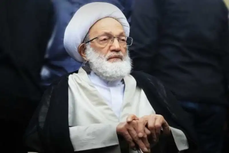 صفحه آیت الله عیسی قاسم را بست