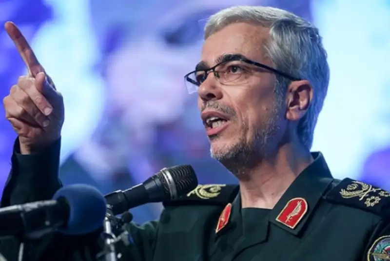 رئیس ستادکل نیروهای مسلح: هر گونه شرارت جدید آمریکا پاسخی کوبنده تر و قاطع تر در پی خواهد داشت