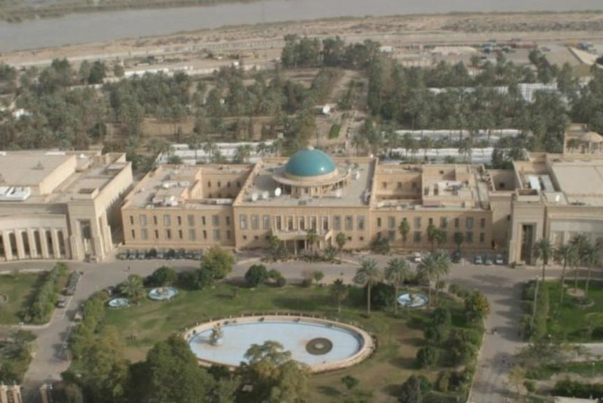 صواريخ تستهدف السفارة الأمريكية ببغداد