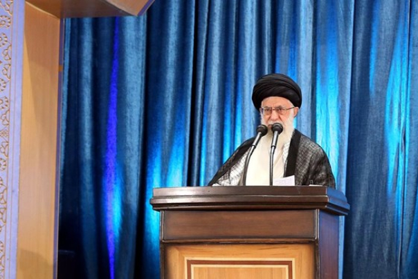 پاسخ موشکی سپاه و تشییع میلیونی سردار سلیمانی از ایام الله است/ همان اندازه که ما از حادثه هواپیما غصه خوردیم دشمن خوشحال شد
