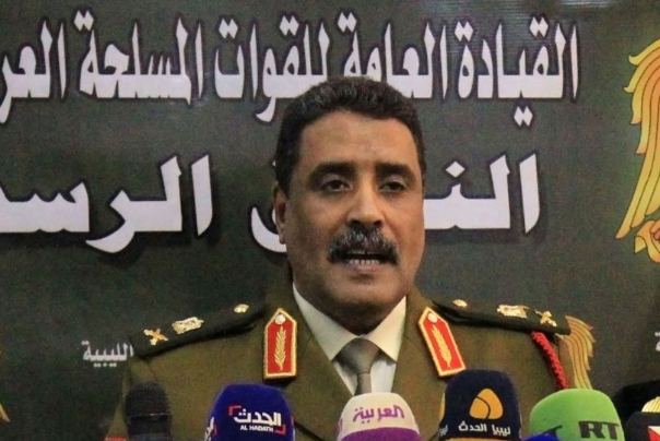 ليبيا.. حشود غاضبة أوقفت الإنتاج في الحقول النفطية رفضا للتدخل التركي
