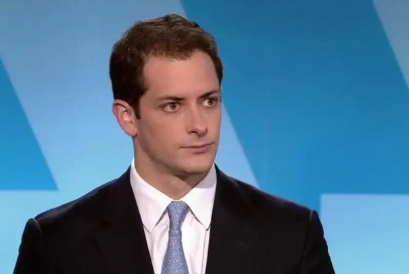 استعفای یکی دیگر از مشاوران ارشد ترامپ از کاخ سفید