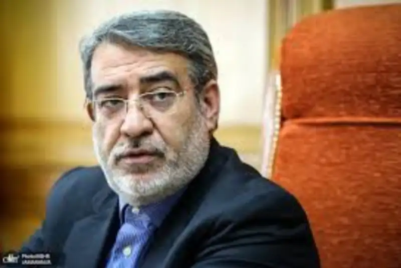 وزیر کشور: بالاترین استانداردها در تولید شیر رعایت می‌شود