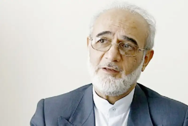 نهادهای زیرمجموعه دفتر رهبری کمتر از 8 دهم درصد در اقتصاد ملی نقش دارند