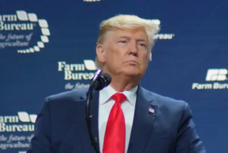 ترامپ اتباع کشورهای بیشتری را از ورود به آمریکا منع می‌کند