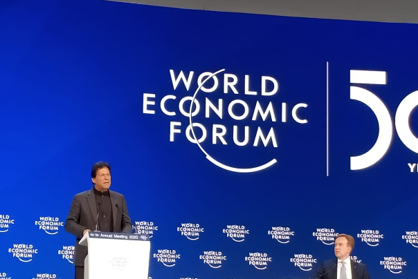 عمران خان: به ترامپ گفتم جنگ با ایران فاجعه‌ خواهد بود